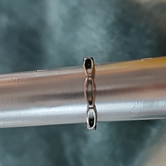 Ring Sterling silver size 7.75 silver eternity loops ring LOT 839 - Picture 6 of 7